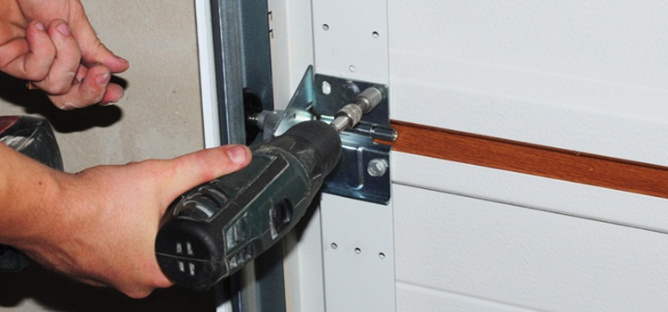 residential garage door service in Brisbane